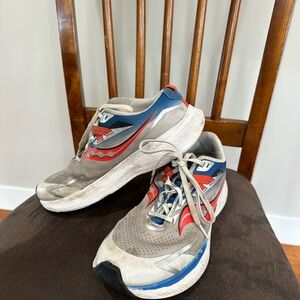 Saucony Gray Running Sneakers with Red and Blue Accents sz 6